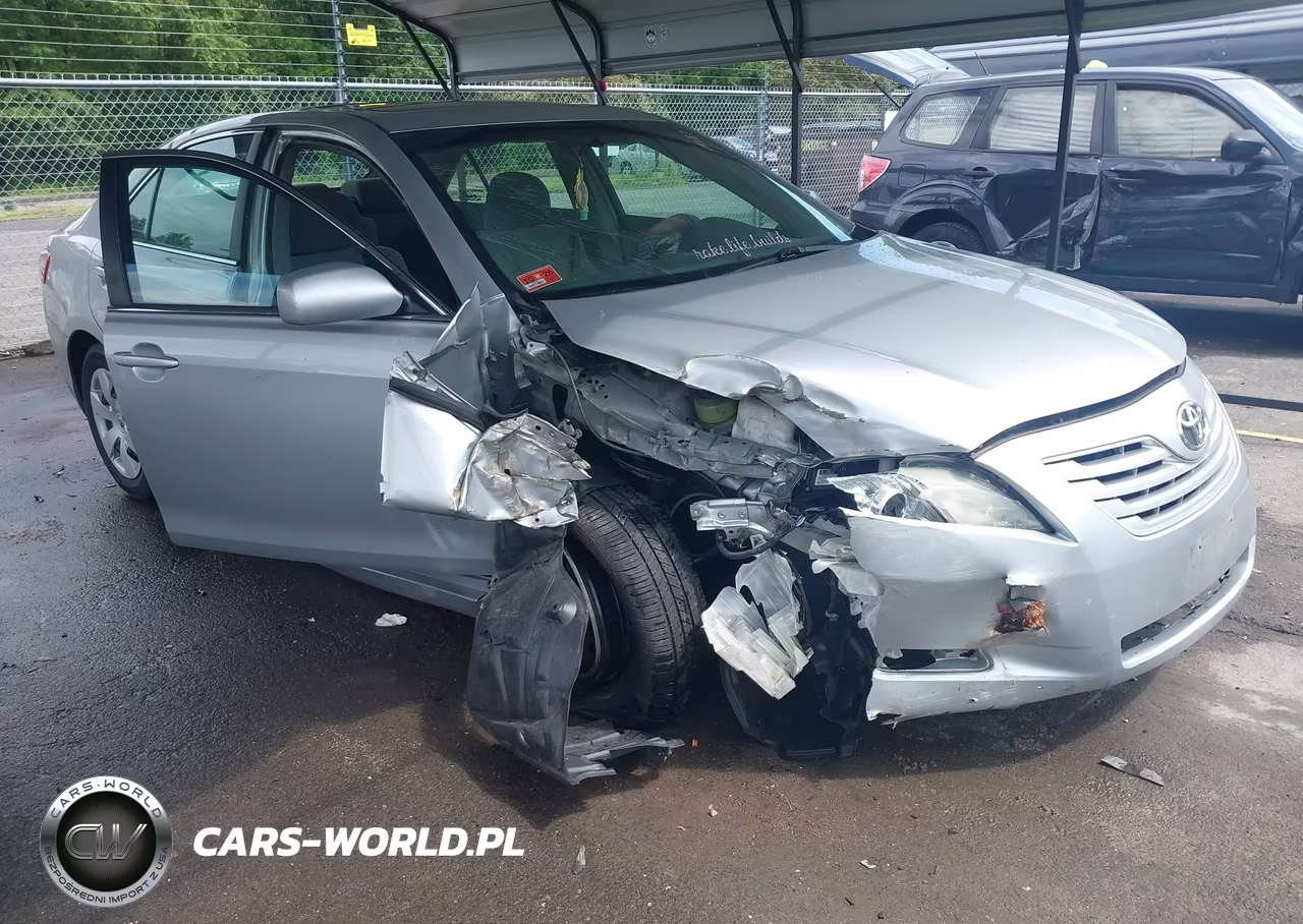 2007 Toyota Camry Le – zdjęcie 1 z 15