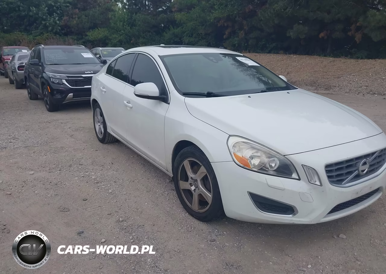2012 Volvo S60 T5-T5 W-Moonroof