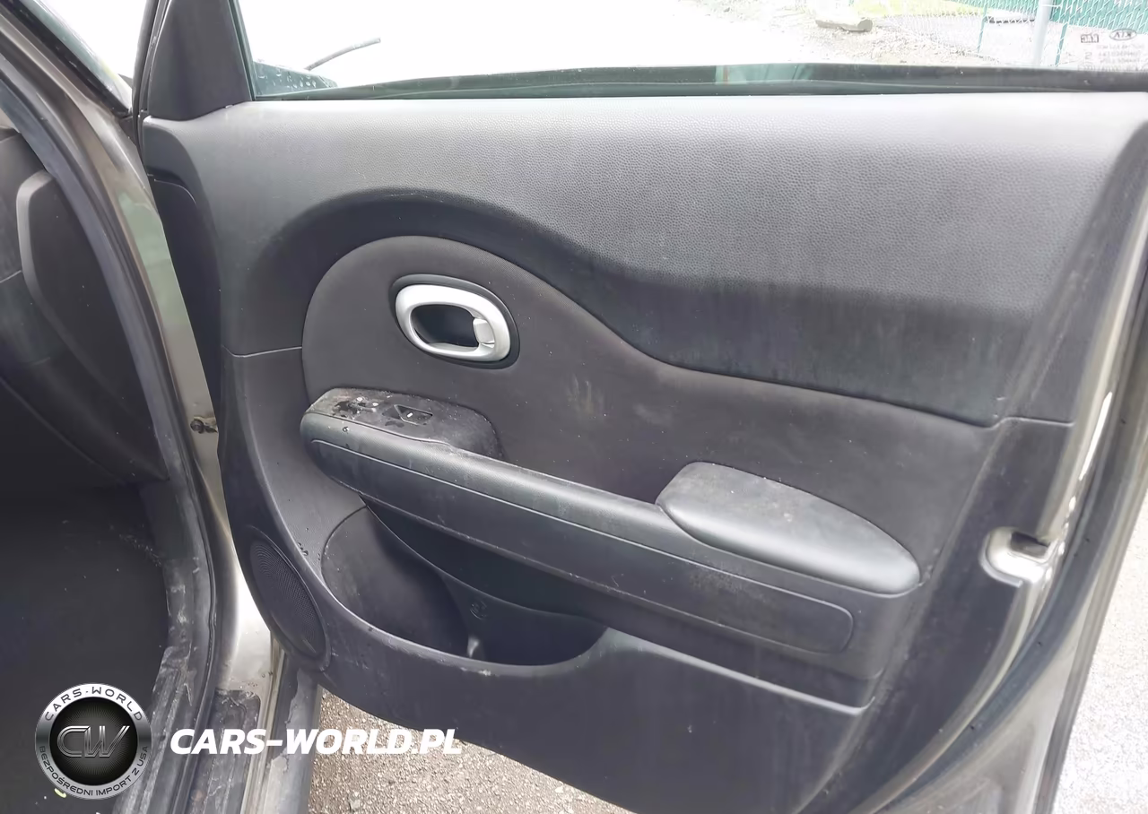 2015 Kia Soul VIN:KNDJN2A21F7119189 - 5