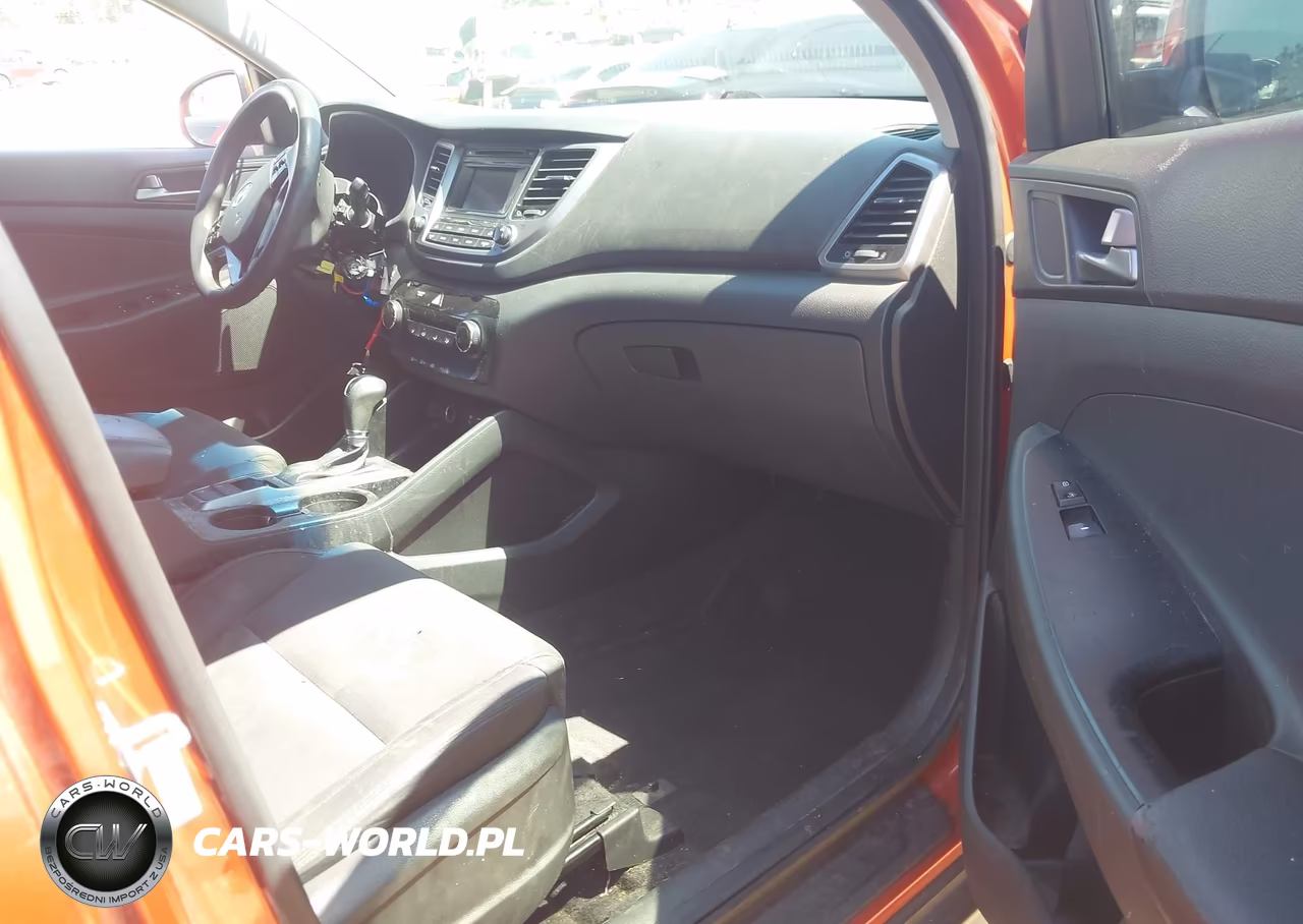 2016 Hyundai Tucson Se VIN:KM8J33A46GU239341 - 5