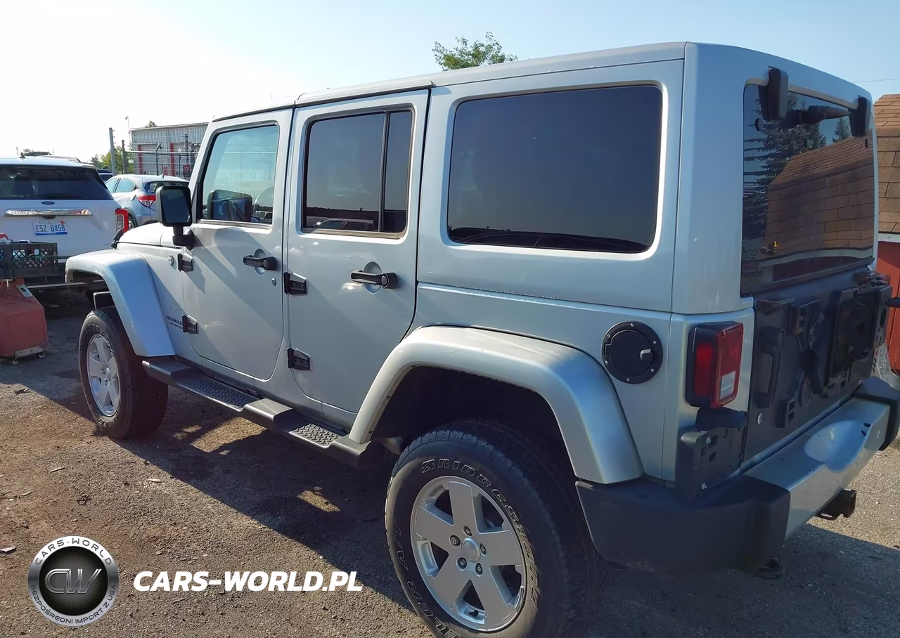 2012 Jeep Wrangler Unlimited Sahara VIN:1C4BJWEG9CL178278 - 3