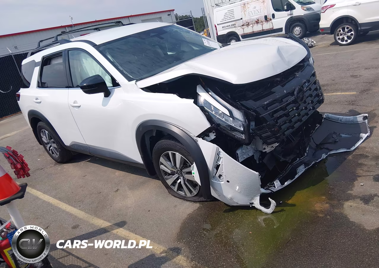 2026 Nissan Pathfinder Sl