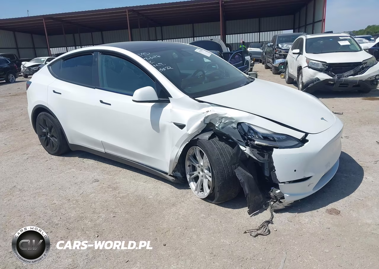 2022 Tesla Model Y Long Range Dual Motor All-Wheel Drive