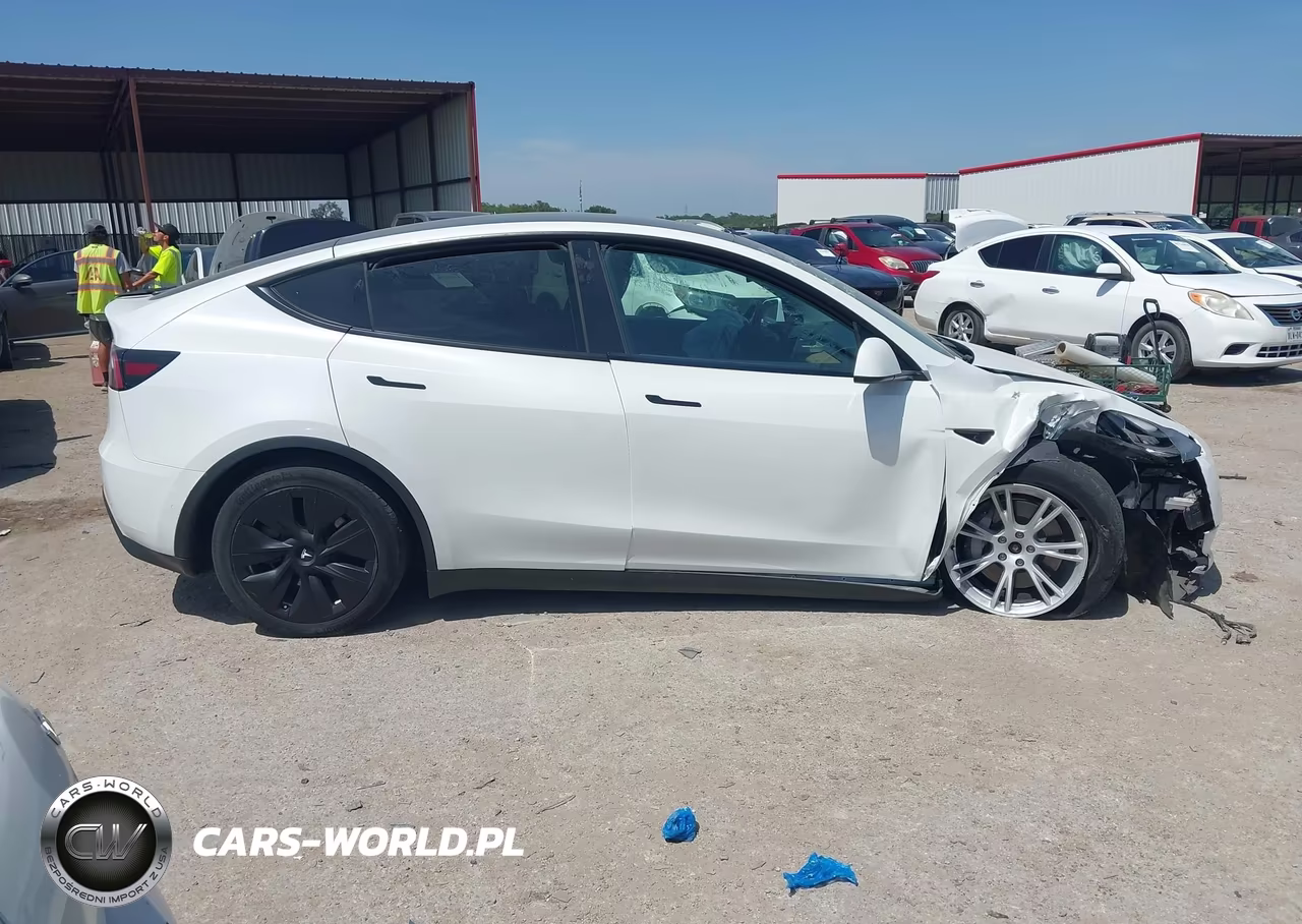2022 Tesla Model Y Long Range Dual Motor All-Wheel Drive VIN:7SAYGDEE2NF320572 - 12