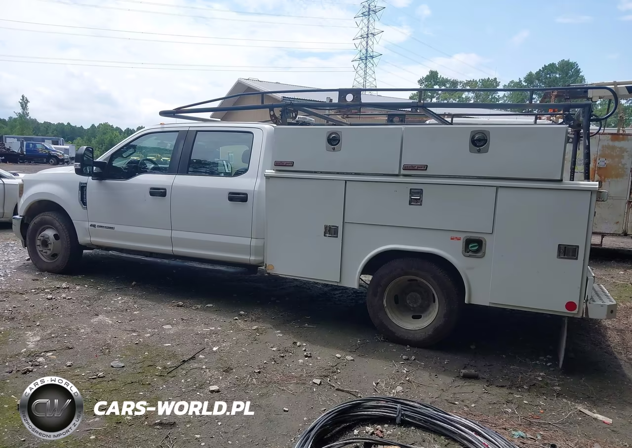 2018 Ford F-350 Chassis Xl VIN:1FD8W3GT7JEC27608 - 3