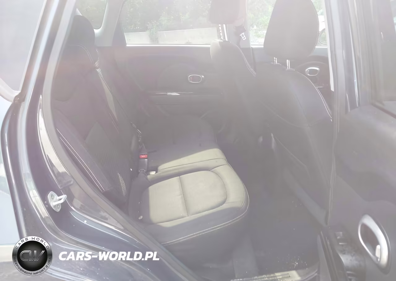 2016 Kia Soul + VIN:KNDJP3A54G7333136 - 8