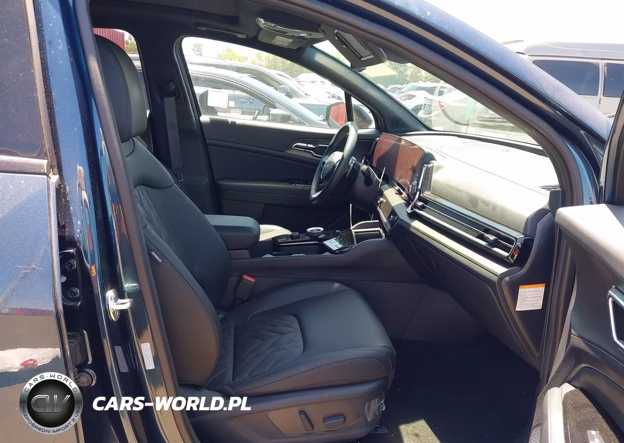 2025 Kia Sportage Plug-In Hybrid X-Line Prestige VIN:KNDPZDDHXS7240551 - 5