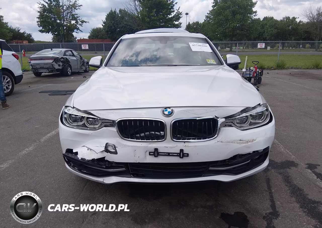 2018 BMW 330I VIN:WBA8B9G55JNU99219 - 12