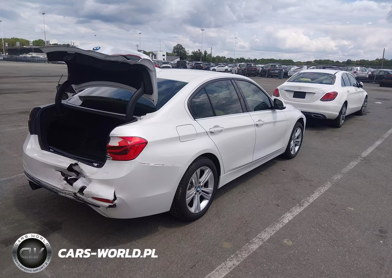 2018 BMW 330I VIN:WBA8B9G55JNU99219 - 4