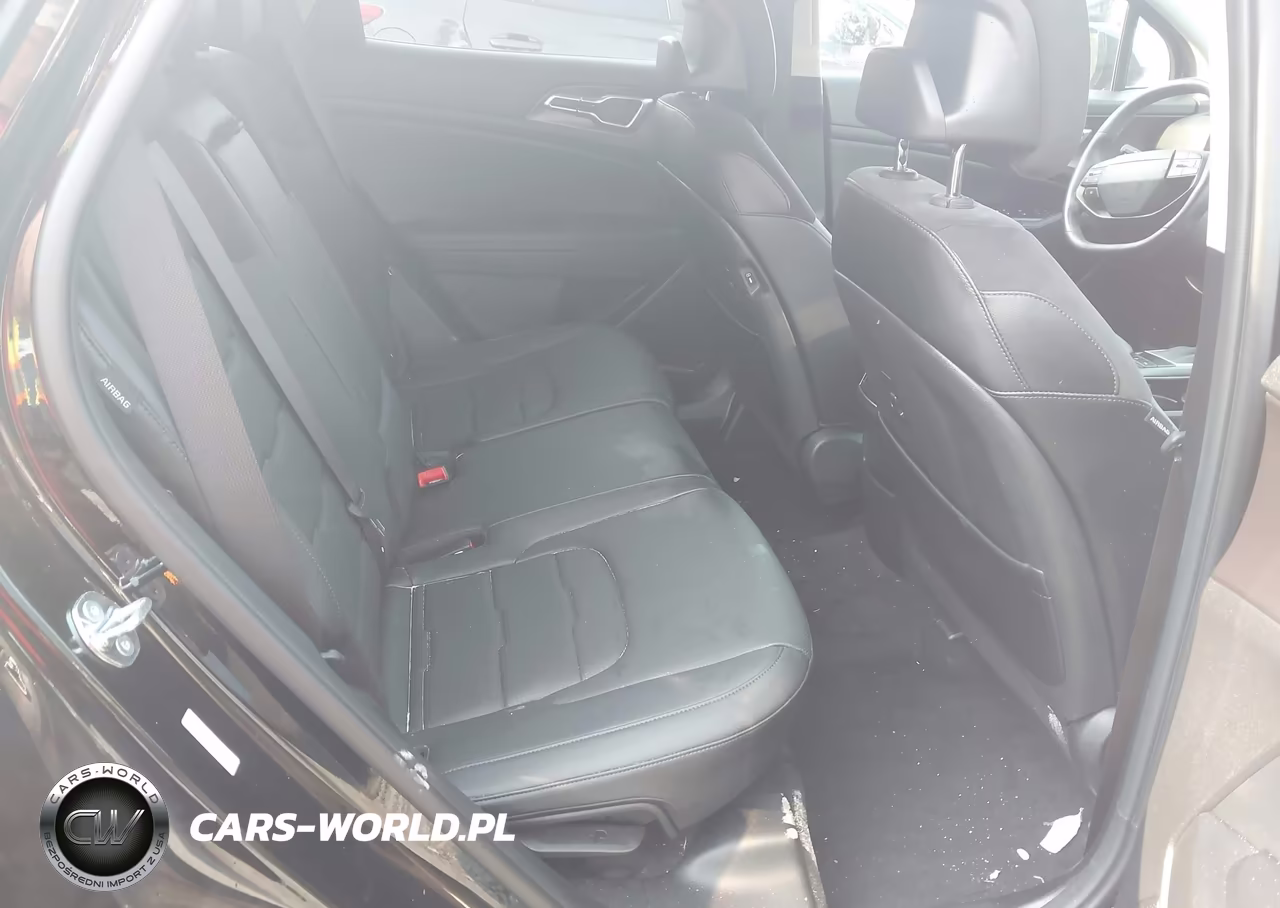 2026 Kia Sportage Sx-Prestige VIN:5XYK53DF6TG331285 - 8