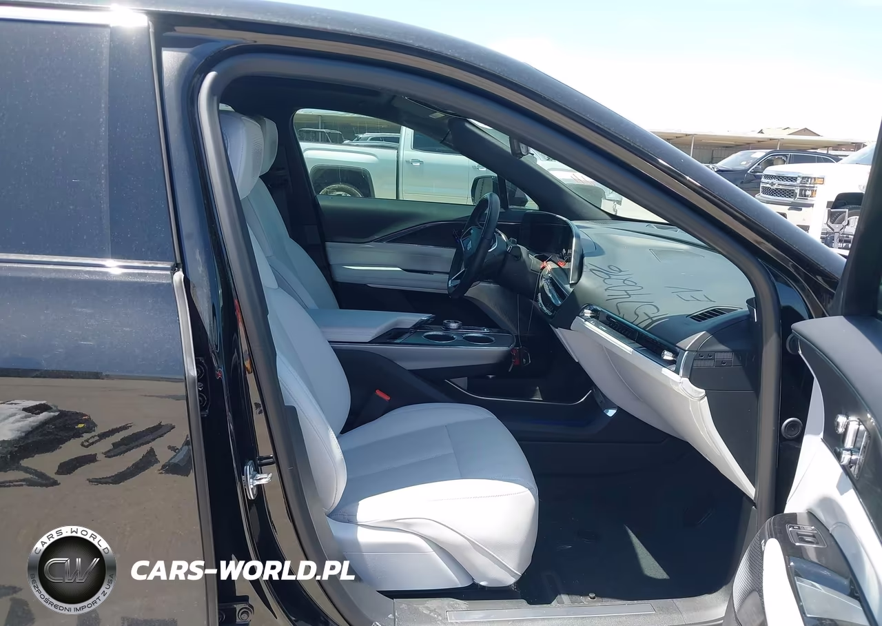 2024 Cadillac Lyriq Luxury W-1Se VIN:1GYKPSRK9RZ119298 - 5