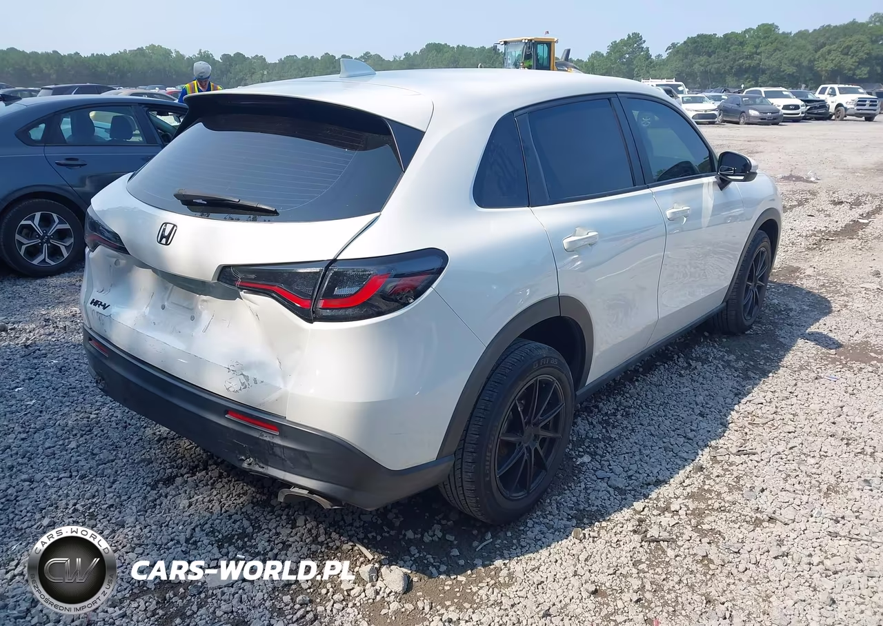 2023 Honda Hr-V 2Wd Lx VIN:3CZRZ1H32PM707409 - 4