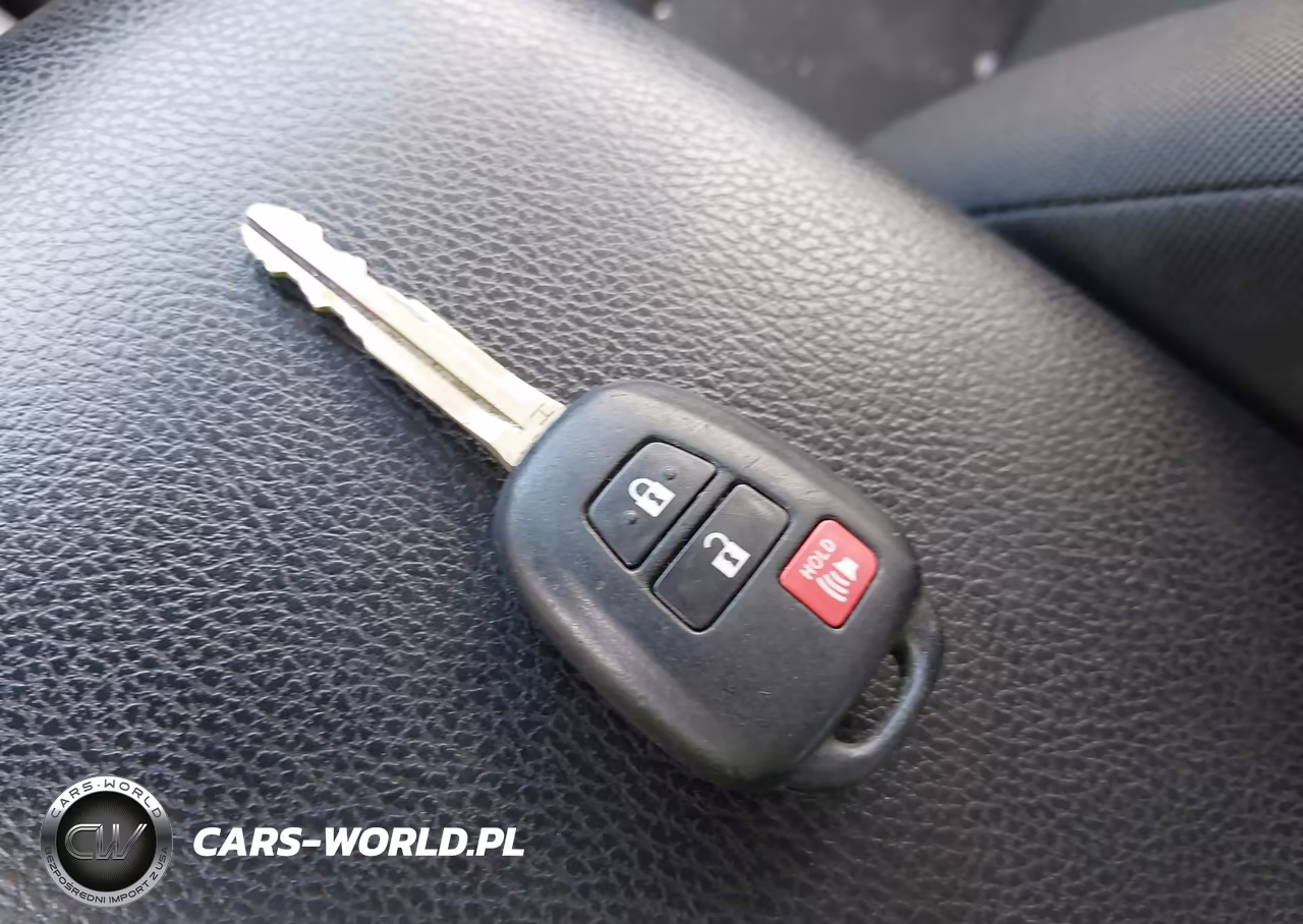 2018 Toyota Rav4 Le VIN:2T3ZFREV8JW439670 - 11