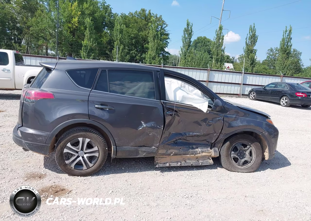 2018 Toyota Rav4 Le VIN:2T3ZFREV8JW439670 - 14