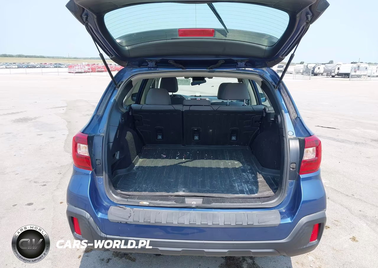 2019 Subaru Outback 2.5I VIN:4S4BSABC5K3355680 - 17