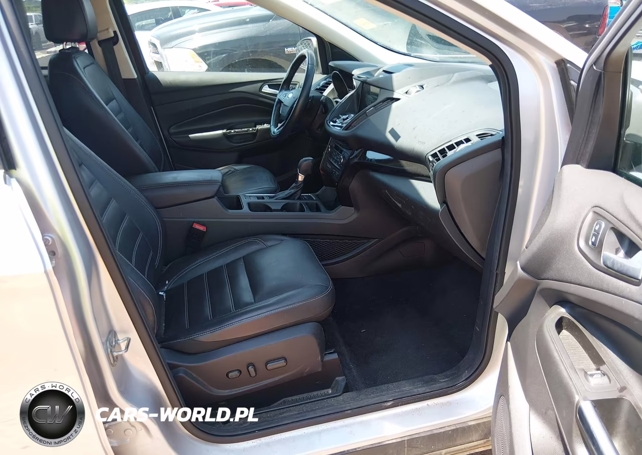 2017 Ford Escape Titanium VIN:1FMCU0JD6HUE47449 - 5