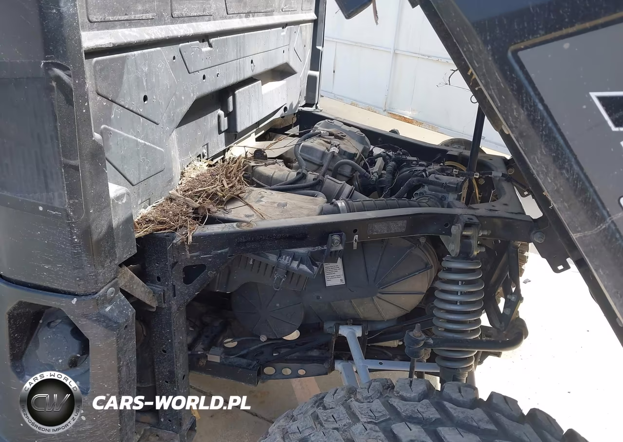 2016 Polaris Ranger Crew 900-5 Eps VIN:3NSRUE879GG518932 - 9