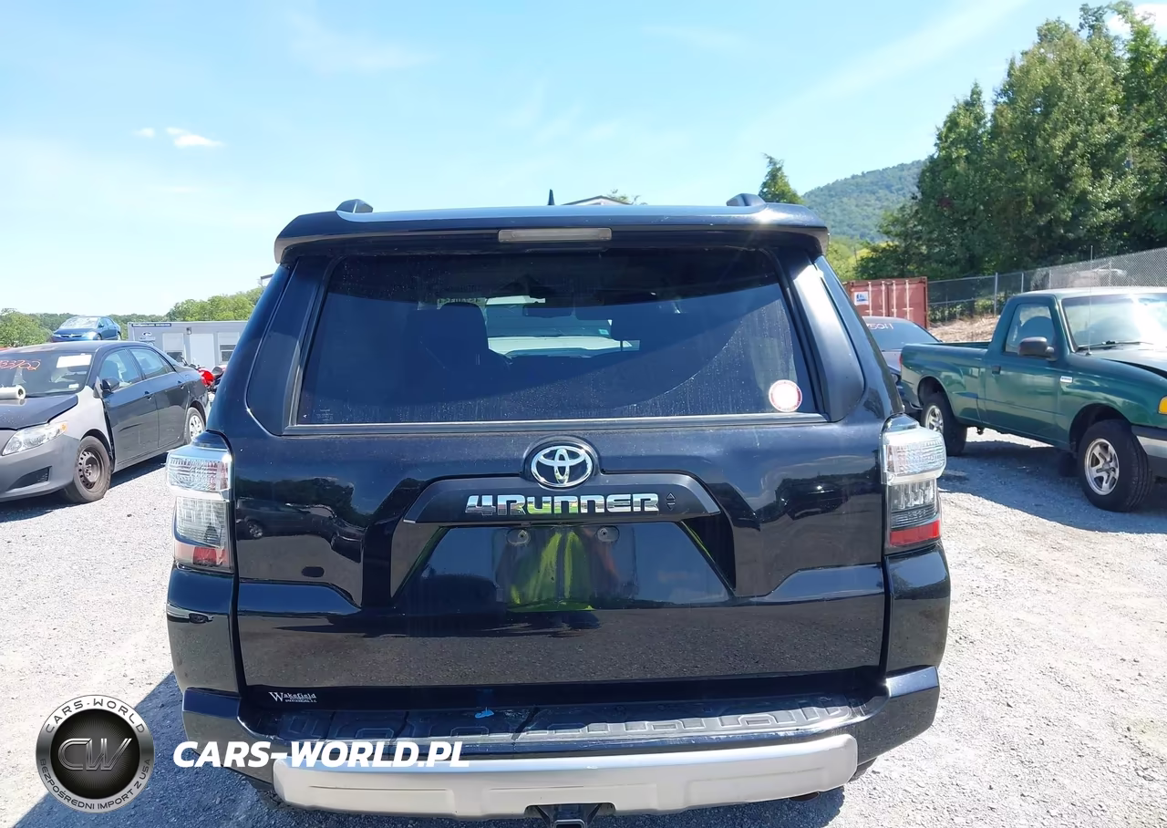 2022 Toyota 4Runner Trd Off Road VIN:JTEPU5JR8N6070925 - 17