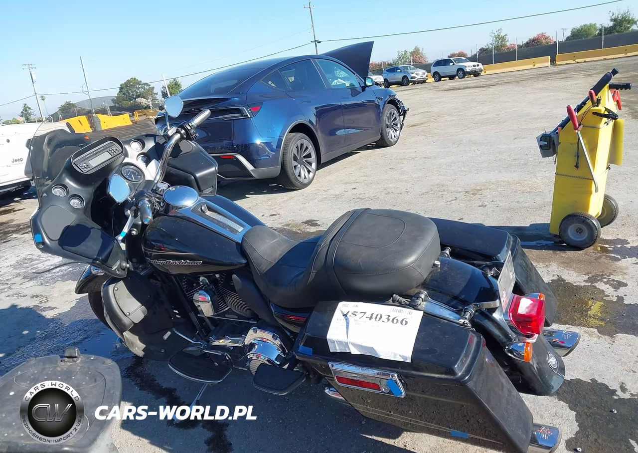 2013 Harley-Davidson Fltru Road Glide Ultra VIN:1HD1KGM39DB673566 - 13