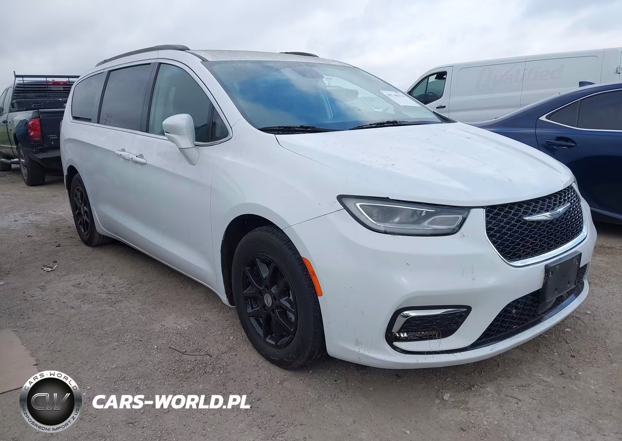 2022 Chrysler Pacifica Touring L VIN:2C4RC1BG4NR144761 - 1