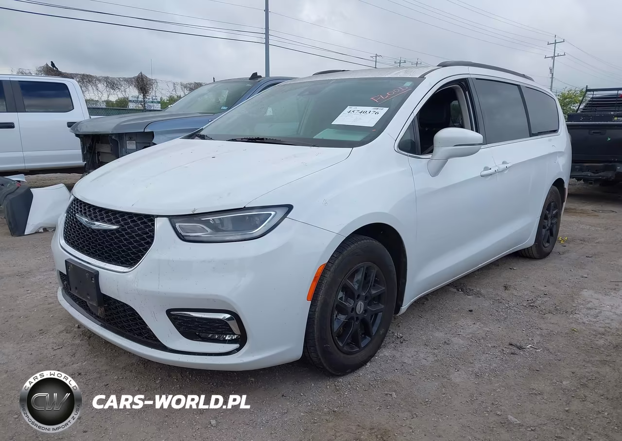 2022 Chrysler Pacifica Touring L VIN:2C4RC1BG4NR144761 - 2