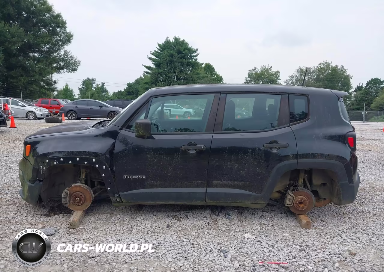 2015 Jeep Renegade Sport VIN:ZACCJAAH0FPB71522 - 18