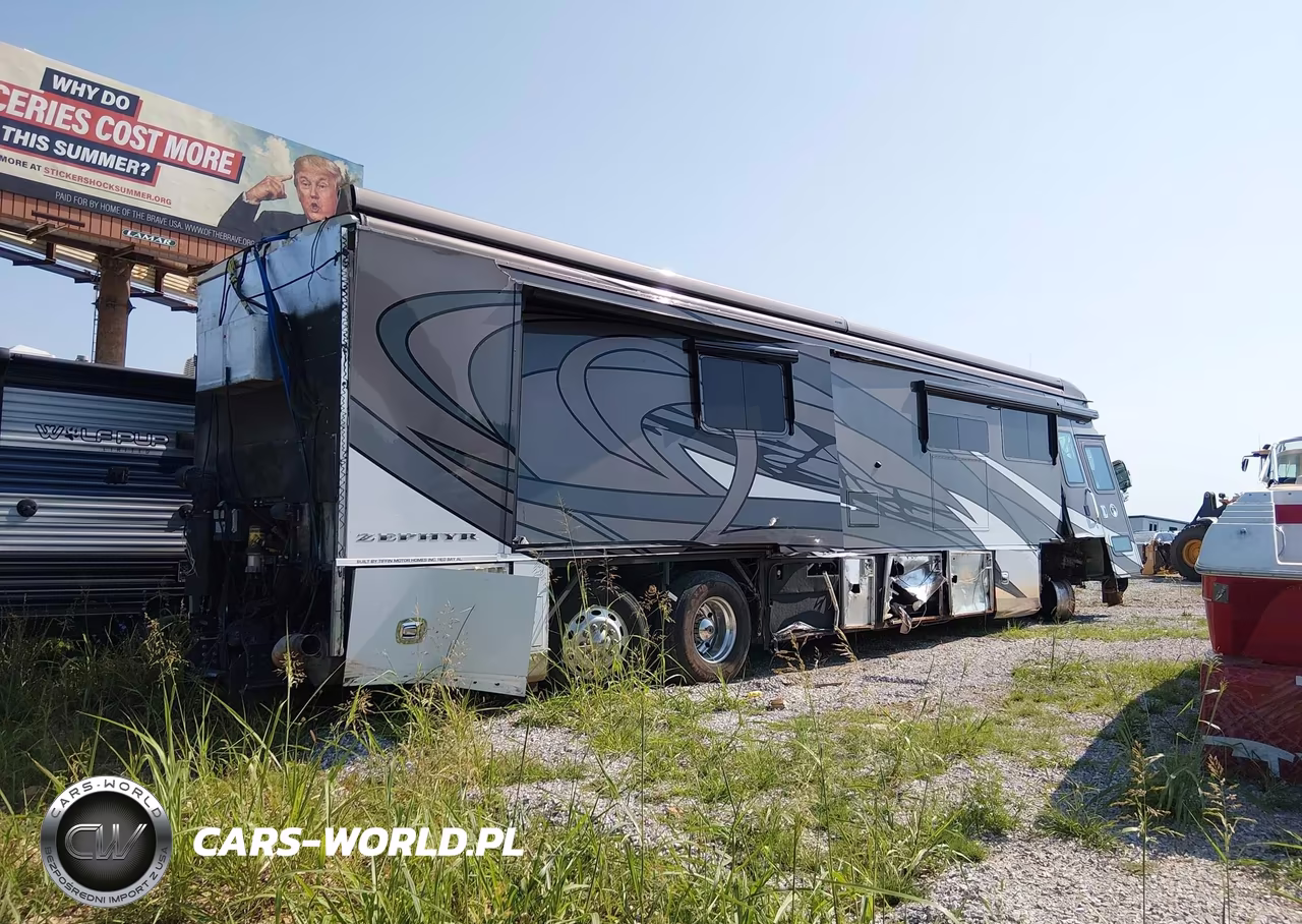 2021 Tiffin Motorhomes Inc Zephyr VIN:5VBZA89A7MA121565 - 4