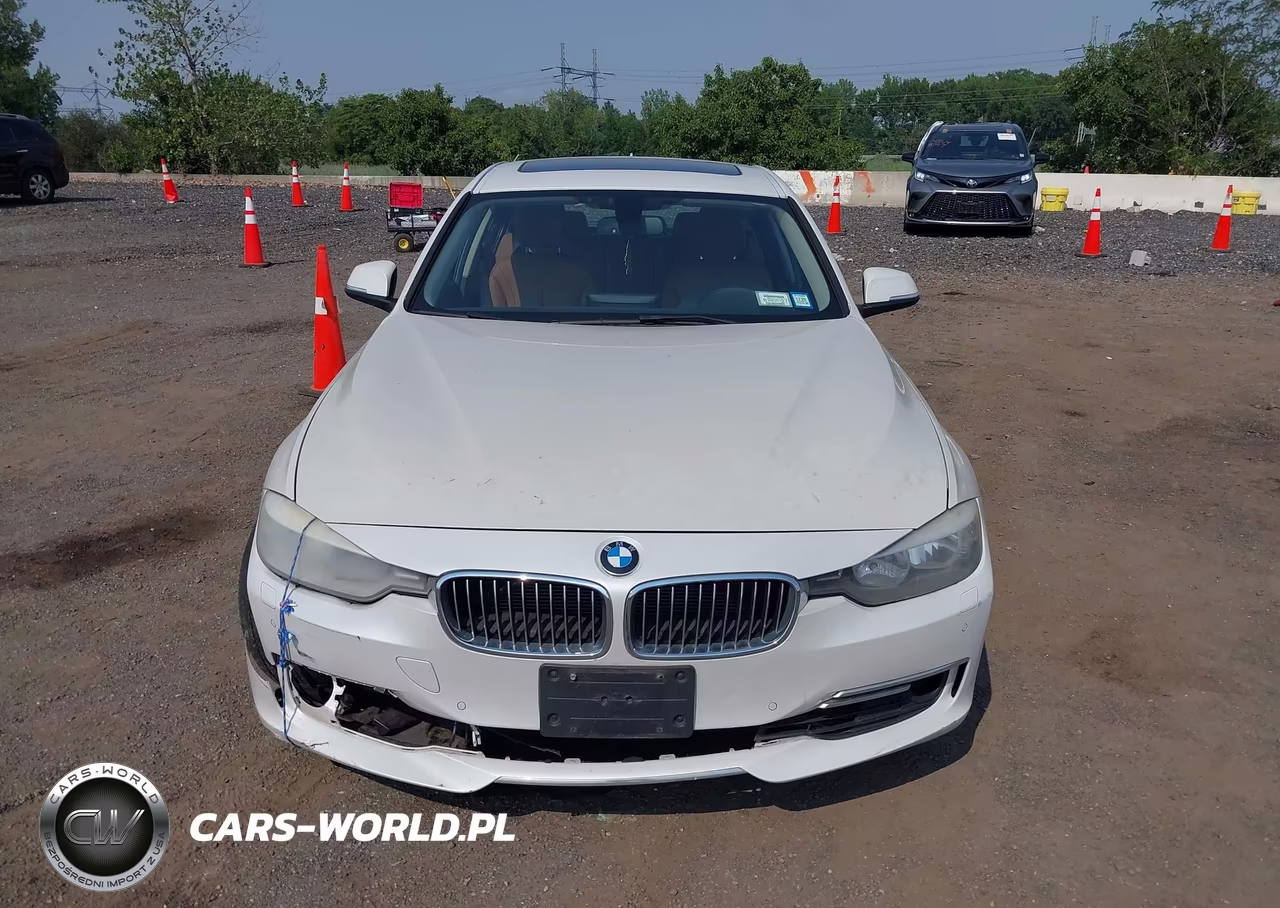 2015 BMW 328I xDrive VIN:WBA3B5G53FNS18707 - 12