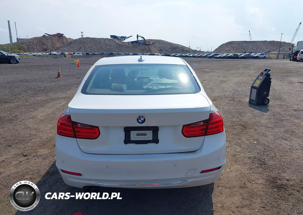 2015 BMW 328I xDrive VIN:WBA3B5G53FNS18707 - 16