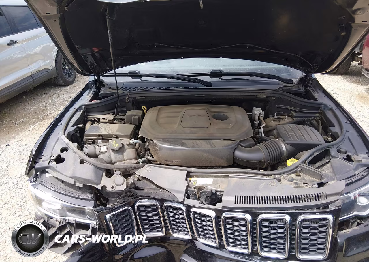 2021 Jeep Grand Cherokee Laredo E 4X4 VIN:1C4RJFAG0MC580390 - 10