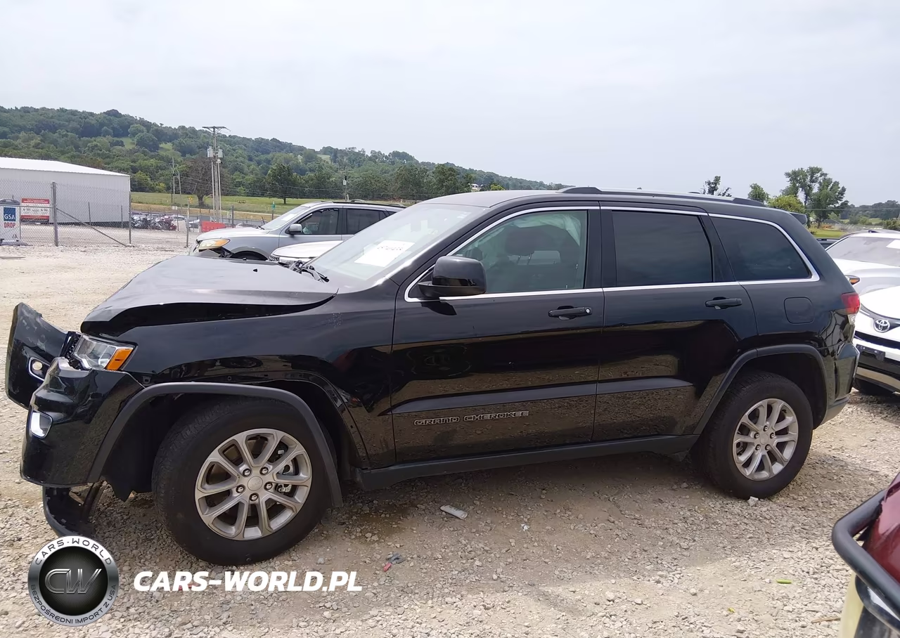 2021 Jeep Grand Cherokee Laredo E 4X4 VIN:1C4RJFAG0MC580390 - 15