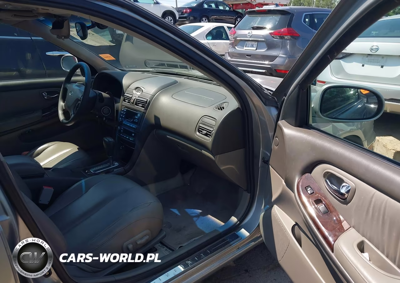 2001 Infiniti I30 Luxury VIN:JNKCA31A31T015268 - 5