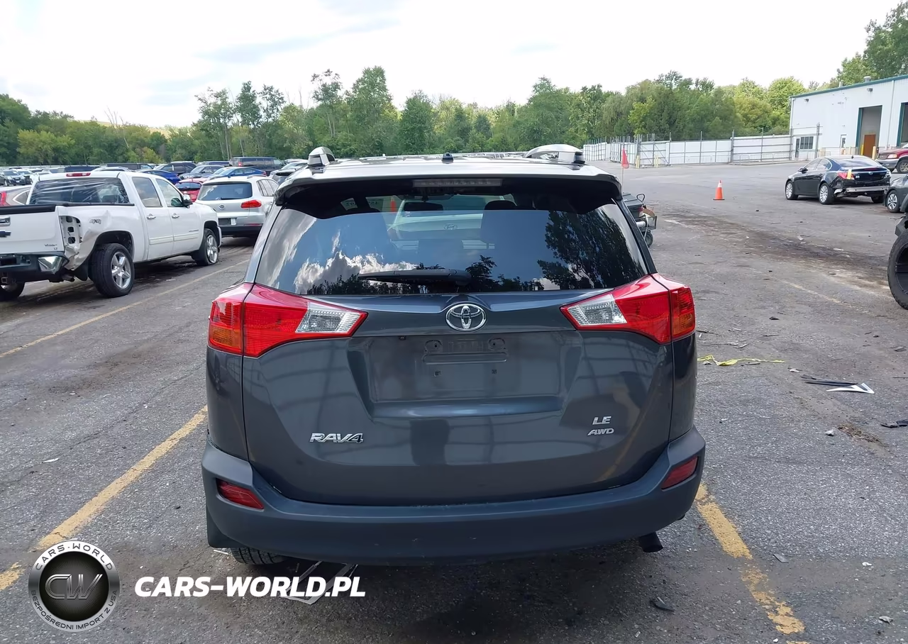 2015 Toyota Rav4 Le VIN:2T3BFREV7FW244488 - 16