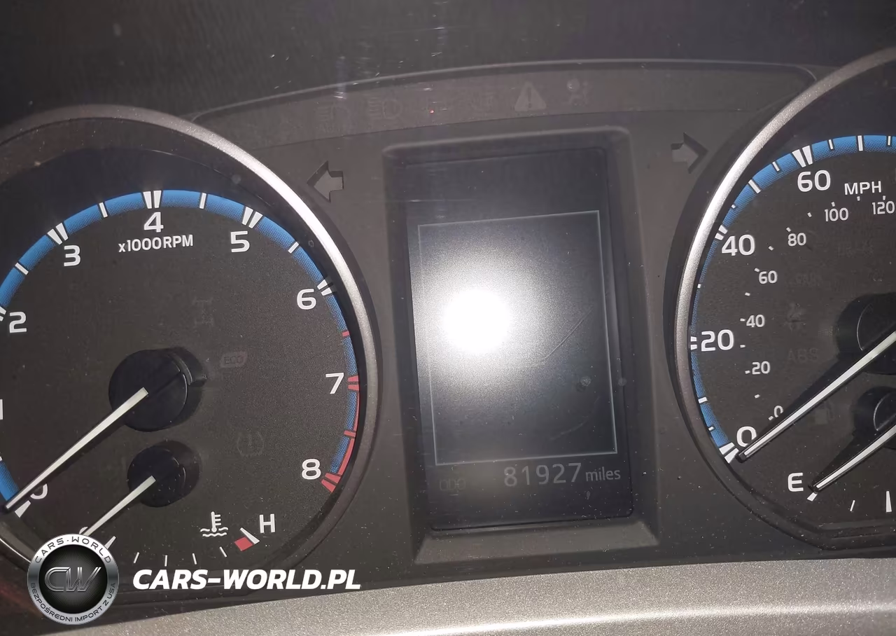 2017 Toyota Rav4 Xle VIN:2T3RFREVXHW683198 - 16