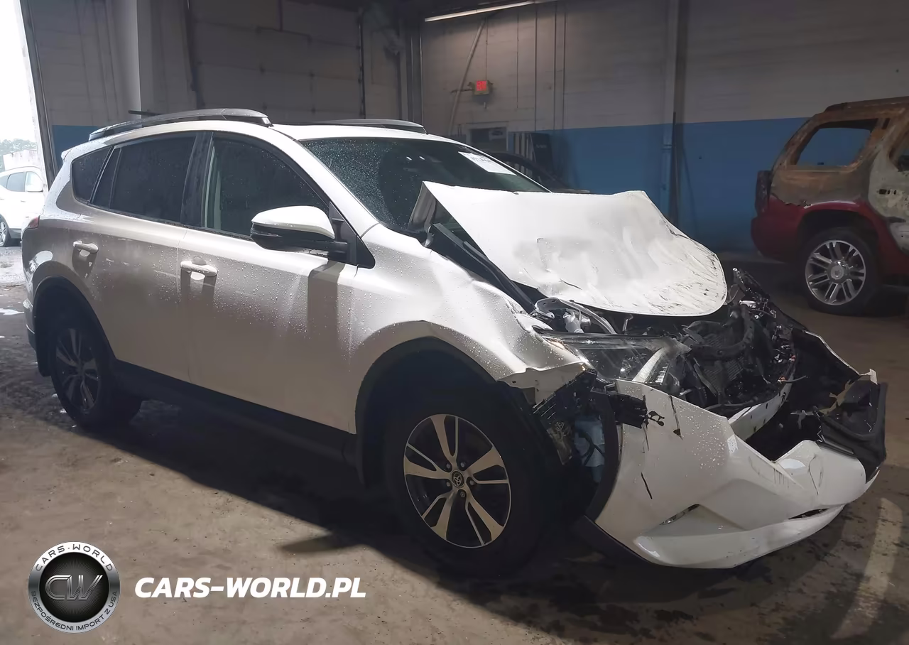 2017 Toyota Rav4 Xle VIN:2T3RFREVXHW683198 - 6