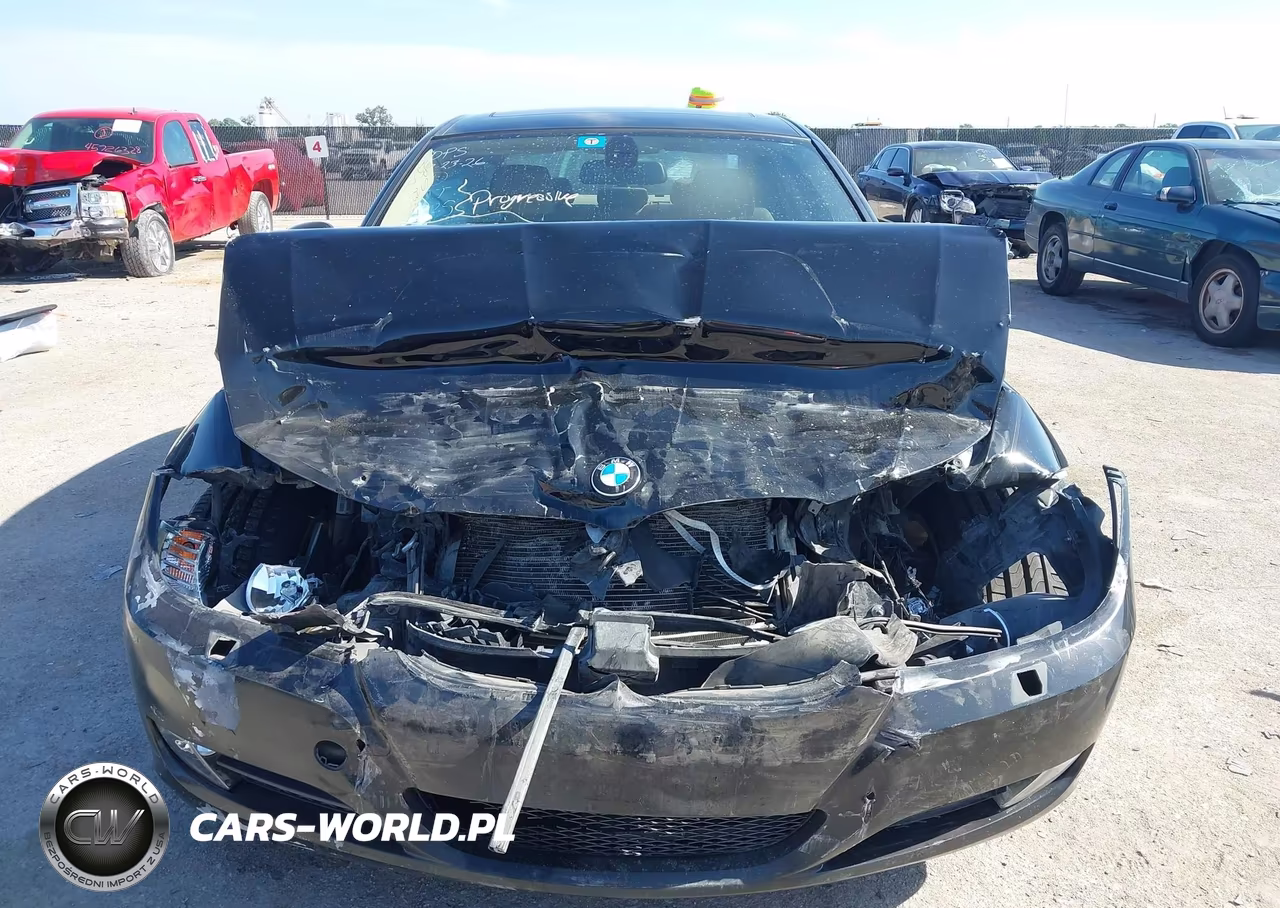 2011 BMW 328I xDrive VIN:WBAPK5C57BF124325 - 12