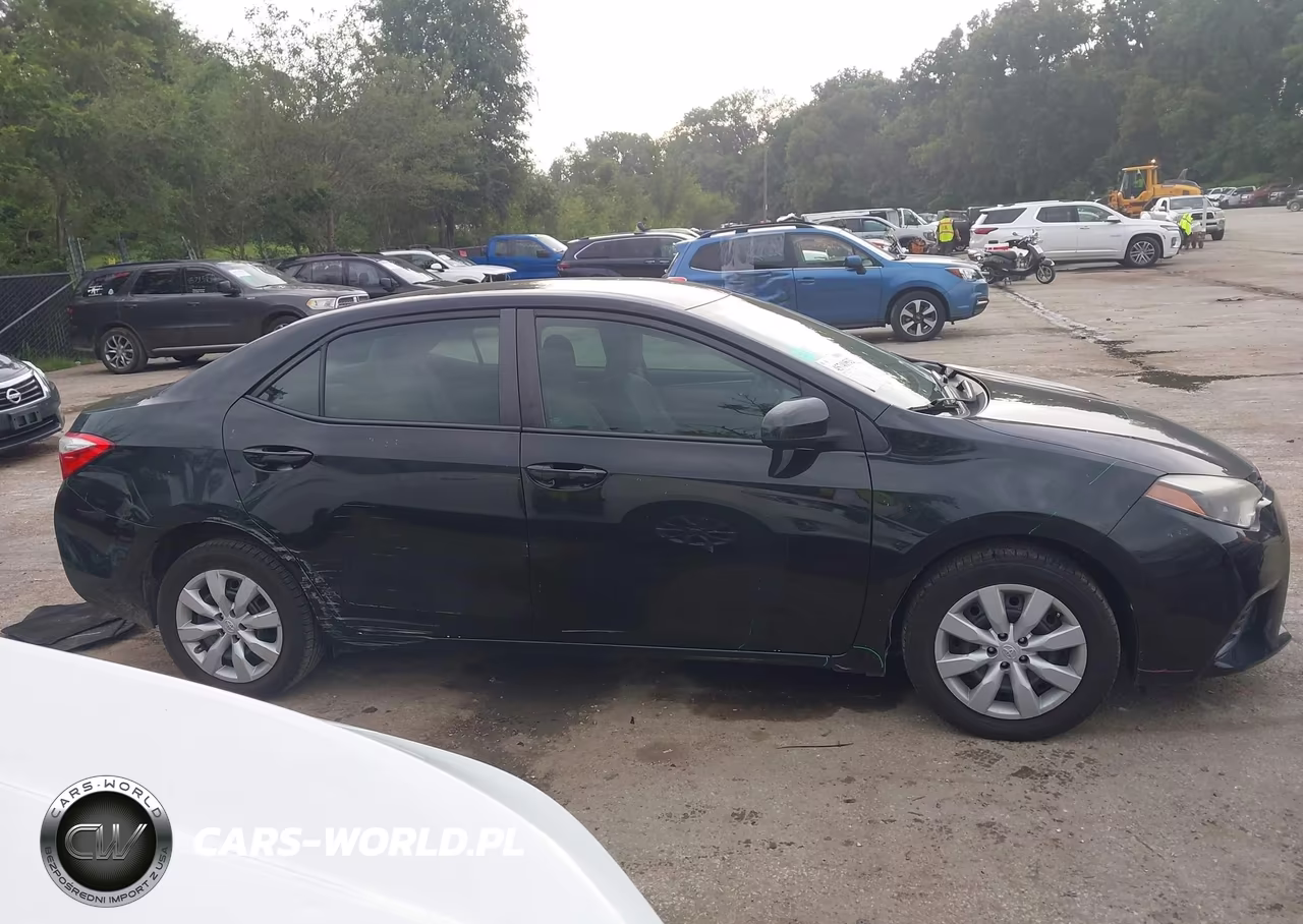 2016 Toyota Corolla Le VIN:5YFBURHE5GP447831 - 13