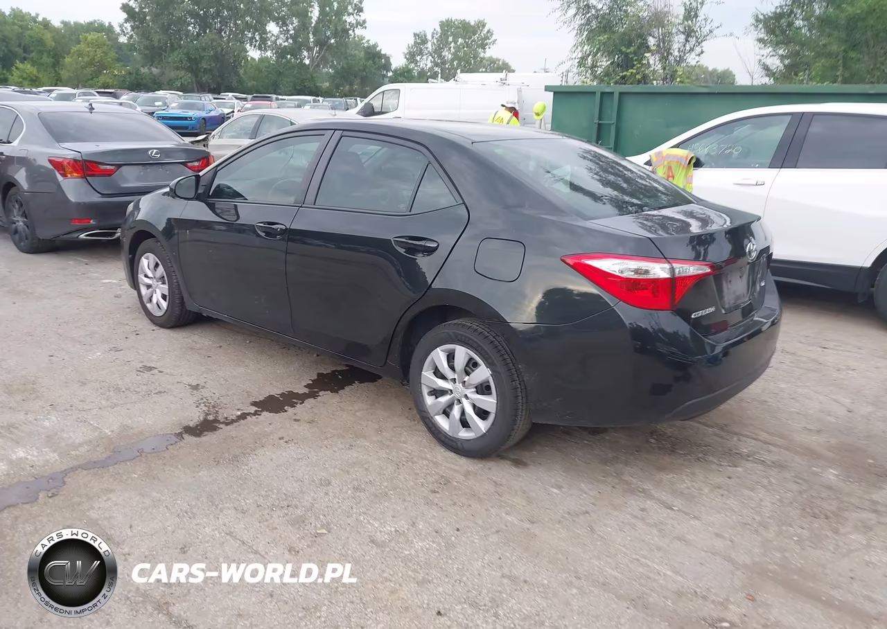 2016 Toyota Corolla Le VIN:5YFBURHE5GP447831 - 3