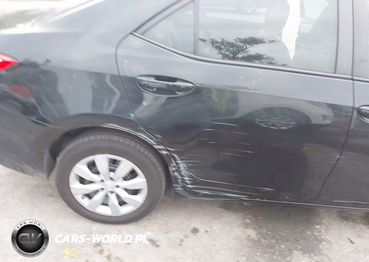 2016 Toyota Corolla Le VIN:5YFBURHE5GP447831 - 6
