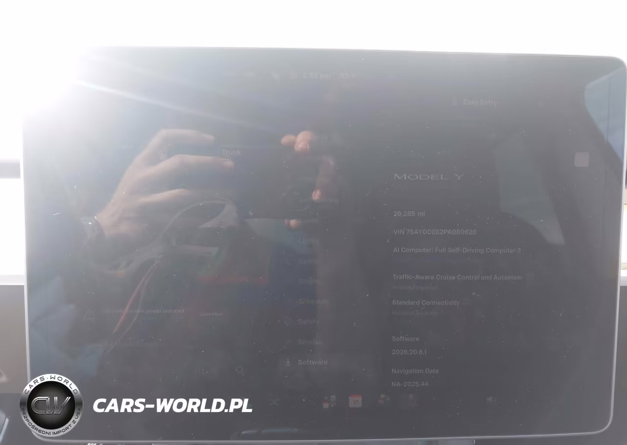 2023 Tesla Model Y Awd-Long Range Dual Motor All-Wheel Drive VIN:7SAYGDEE2PA080620 - 18