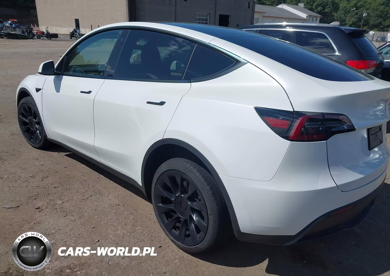 2023 Tesla Model Y Awd-Long Range Dual Motor All-Wheel Drive VIN:7SAYGDEE2PA080620 - 3