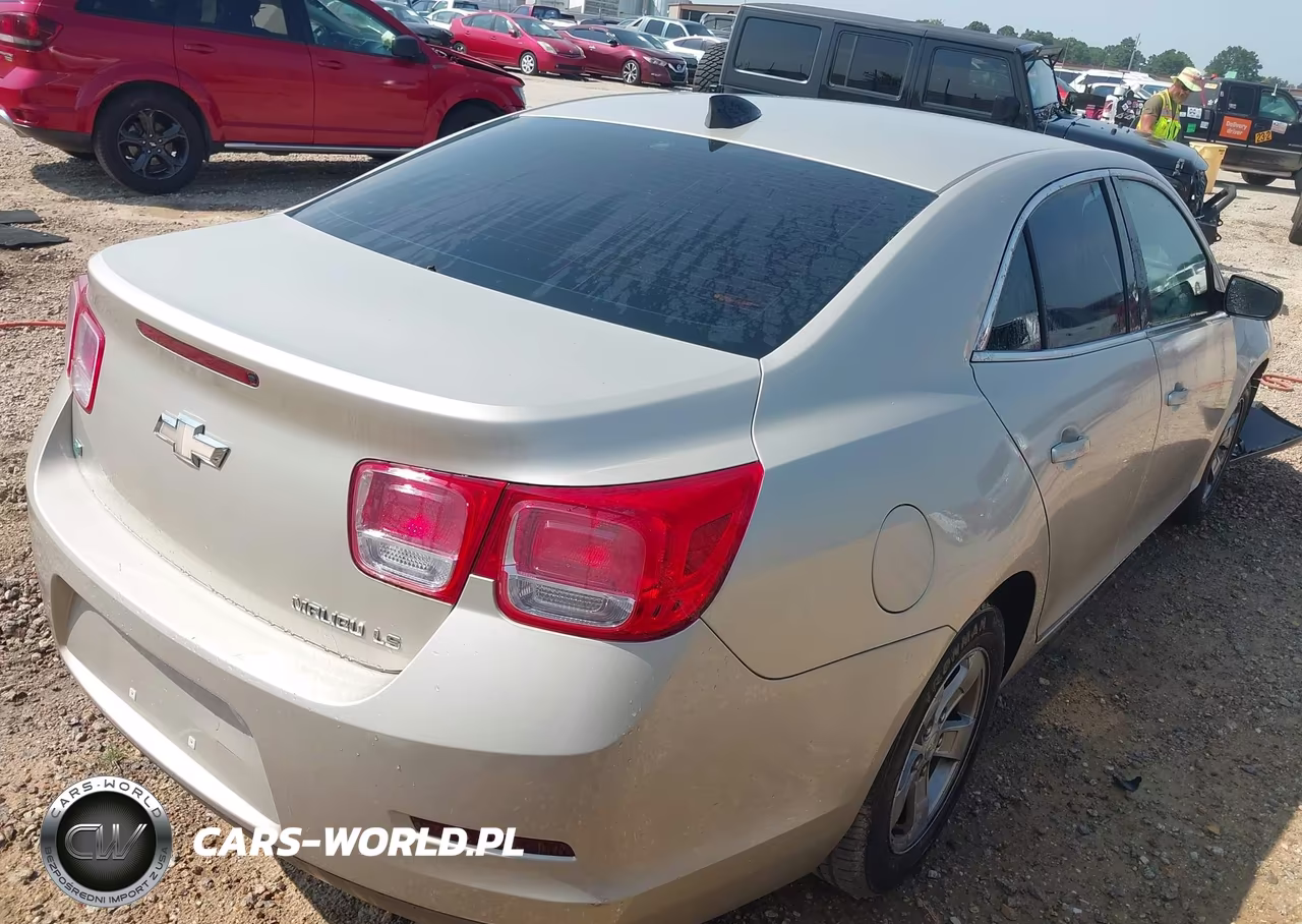 2015 Chevrolet Malibu 1Fl VIN:1G11A5SL3FF107953 - 4