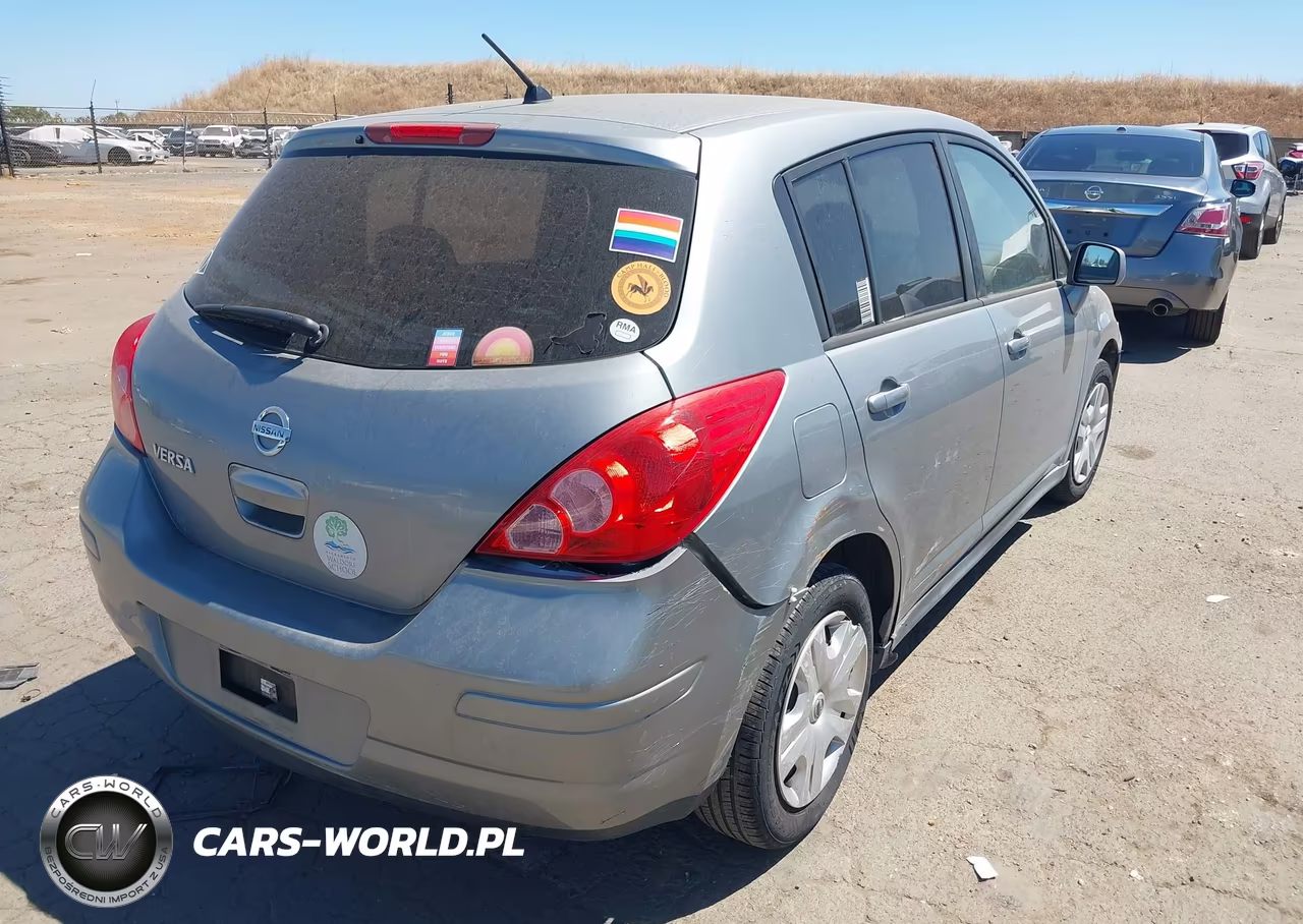 2010 Nissan Versa 1.8S VIN:3N1BC1CP7AL373025 - 4