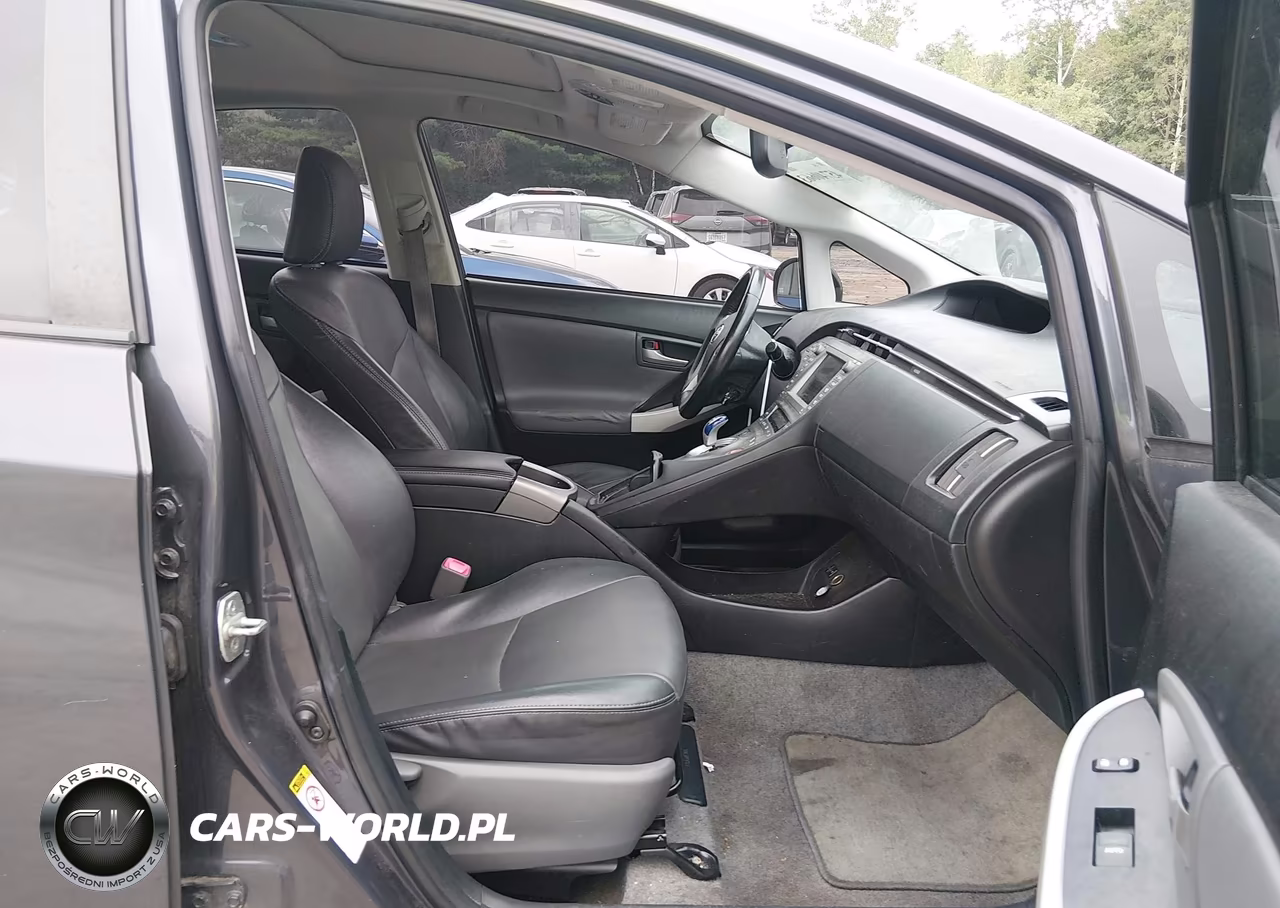2012 Toyota Prius VIN:JTDKN3DU7C1519988 - 5