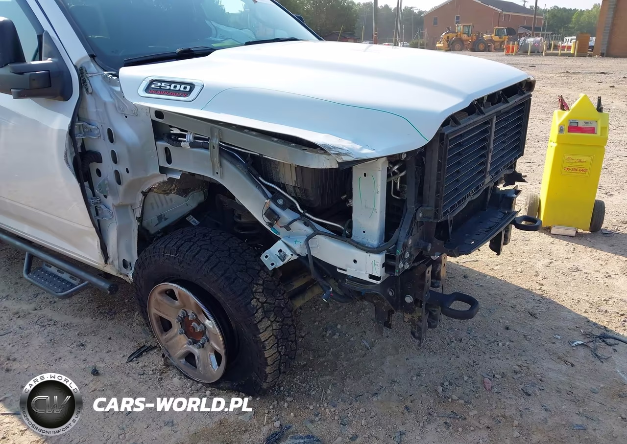 2023 Ram 2500 Tradesman 4X4 8' Box VIN:3C6UR5HJ8PG529274 - 17