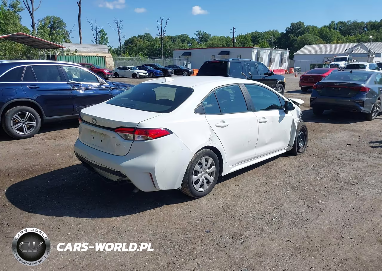 2022 Toyota Corolla Le VIN:5YFEPMAE4NP355950 - 4
