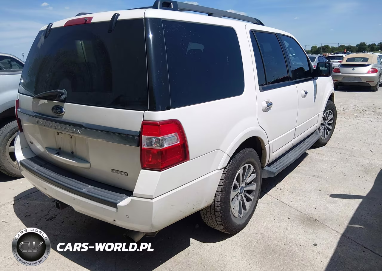 2016 Ford Expedition Xlt VIN:1FMJU1HT0GEF05736 - 4