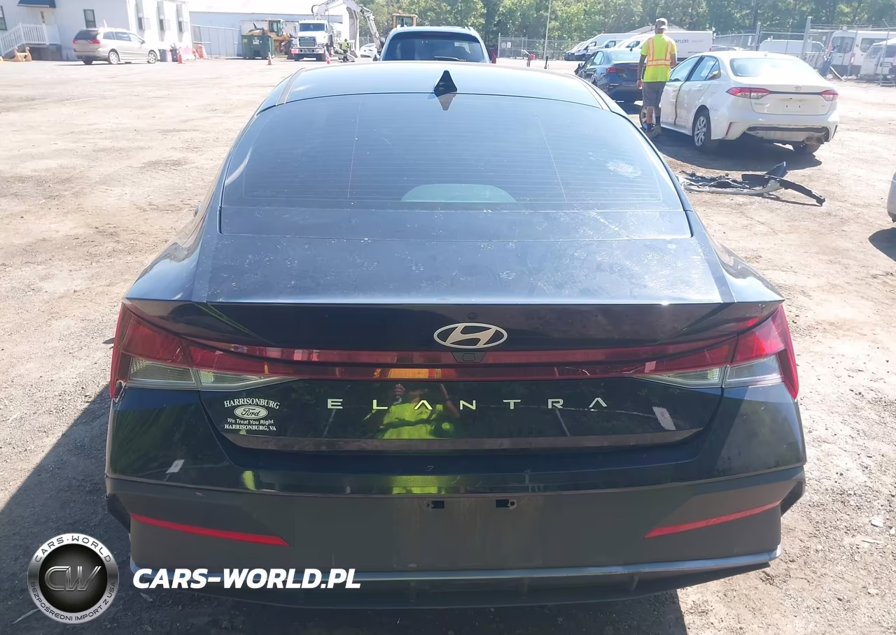2024 Hyundai Elantra Sel VIN:KMHLM4DGXRU751110 - 16