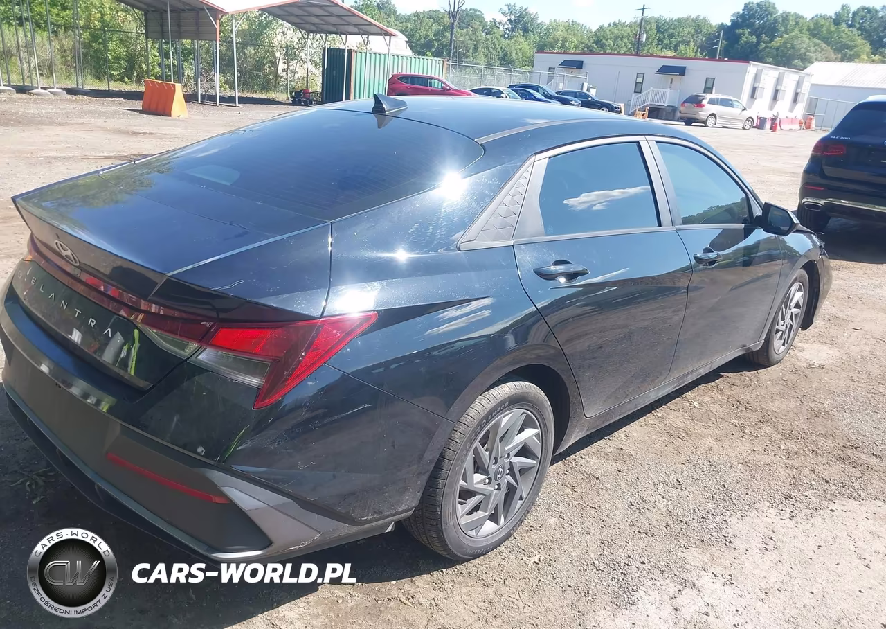 2024 Hyundai Elantra Sel VIN:KMHLM4DGXRU751110 - 4