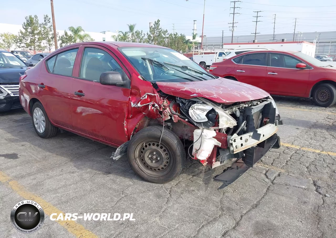 2014 Nissan Versa 1.6 S+